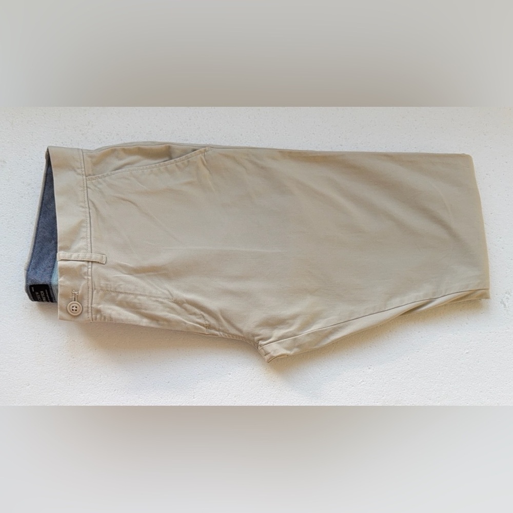J CREW 250 FIT CHINO PANTS KHAKI 33x34 - Picture 2 of 4